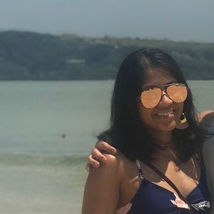 Meet your Posher, Camille